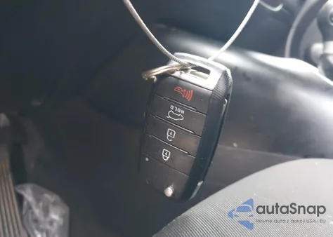 2016 Kia Soul z USA, uszkodzony, nr VIN KNDJN2A25G7844263